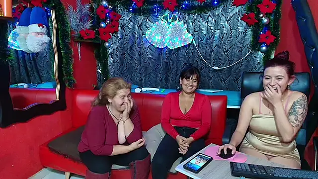 lesbiancuple online show from December 13, 2024, 3:41 am