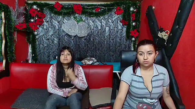 lesbiancuple online show from December 29, 2024, 9:54 am