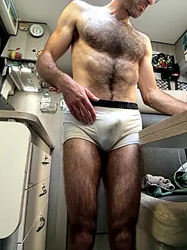 Hairy athlete online show from November 30, 2024, 11:36 am