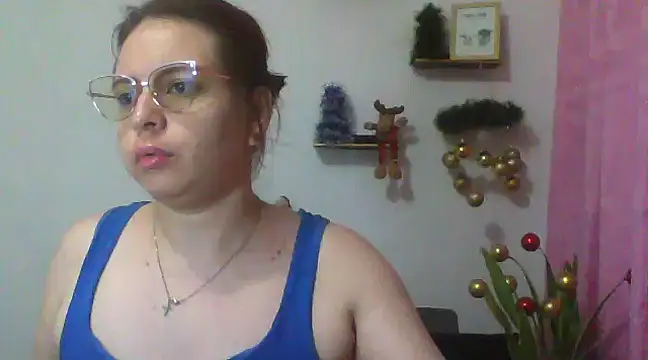 lorenitabella online show from December 12, 2024, 9:43 am