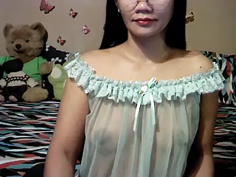 Mia Rein online show from January 5, 2025, 5:44 pm