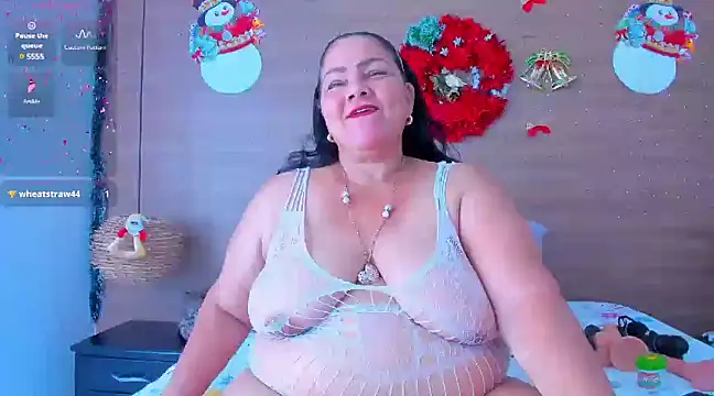 mommy cute online show from December 8, 2024, 3:52 pm