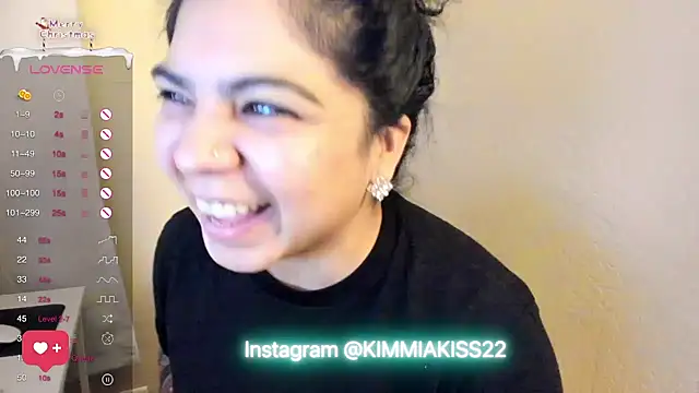 kimmiakiss22 online show from December 20, 2024, 1:42 am