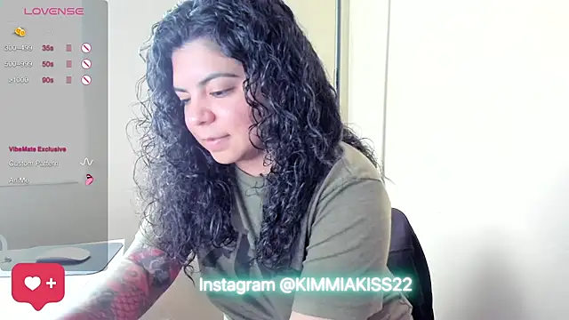 kimmiakiss22 online show from December 7, 2024, 10:44 pm