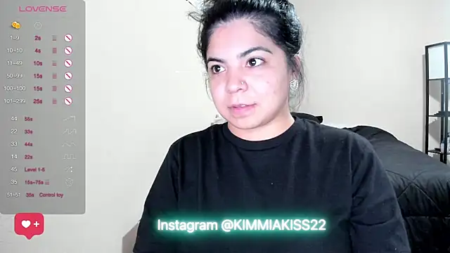 kimmiakiss22 online show from November 28, 2024, 1:55 am