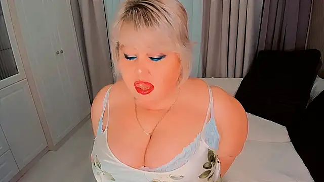 BIGTITSBBW online show from November 11, 2024, 7:15 pm