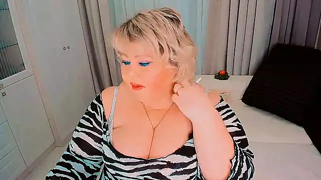 BIGTITSBBW online show from January 1, 2025, 3:42 pm