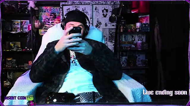 Beastxxboy online show from December 18, 2024, 7:42 am